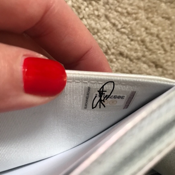 CHANEL 19 WOC iridescent white / ivory 21P - Picture 11 of 12